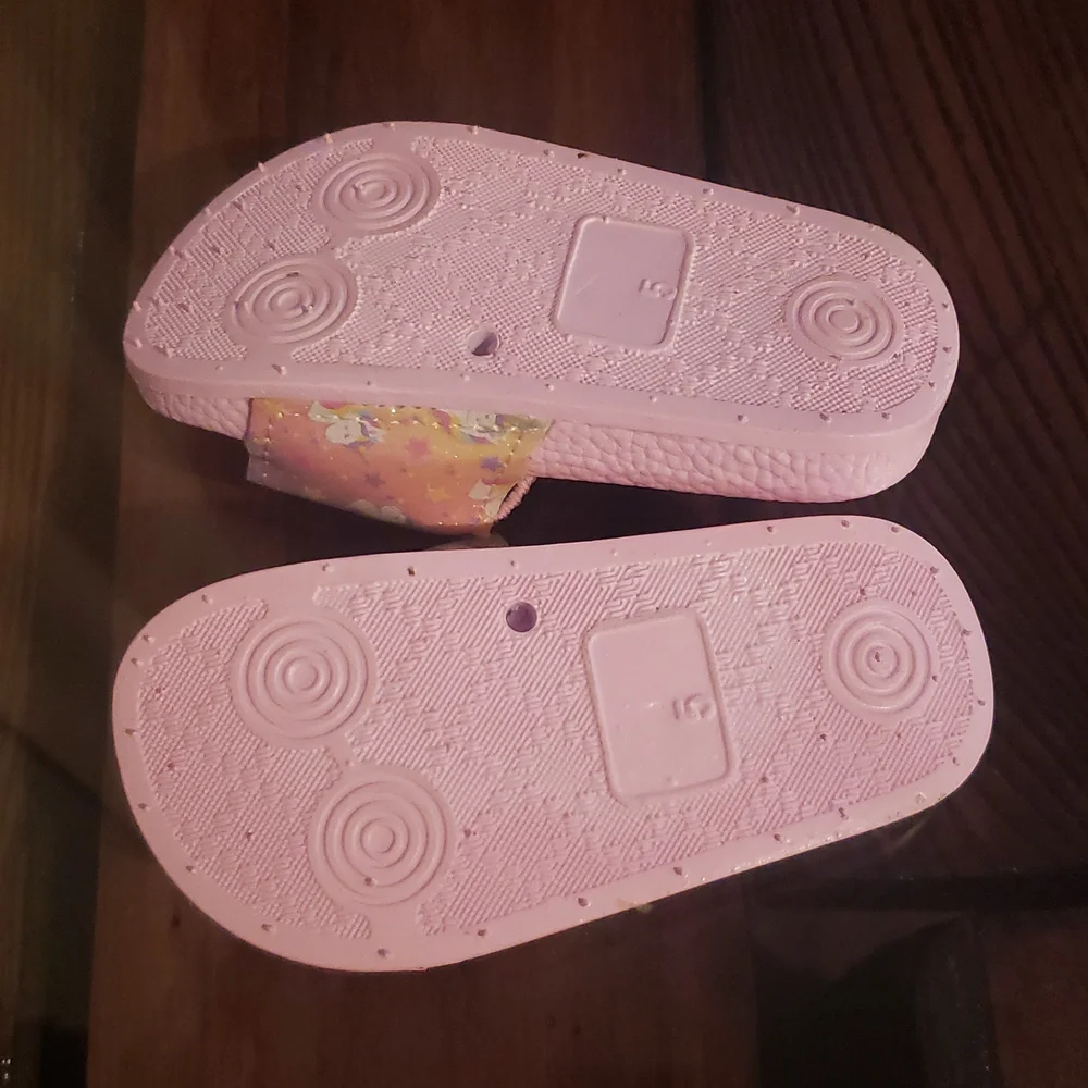 Sandals - Picture 3 of 3